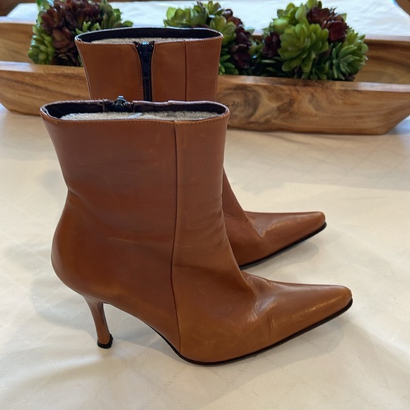 Charles David women’s heels heeled leather boots booties size 7.5. EUC - Picture 3 of 7